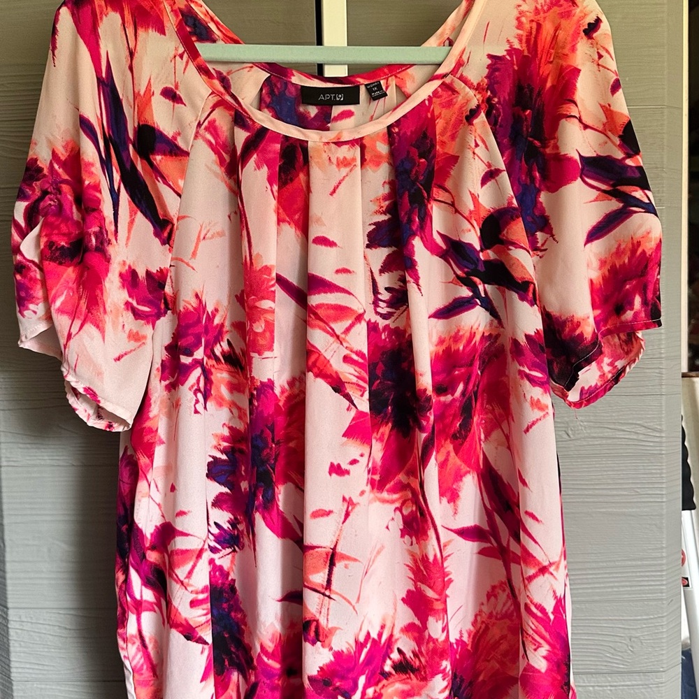 Apt. 9 Pink and Purple Puff Sleeve Graphic Blouse